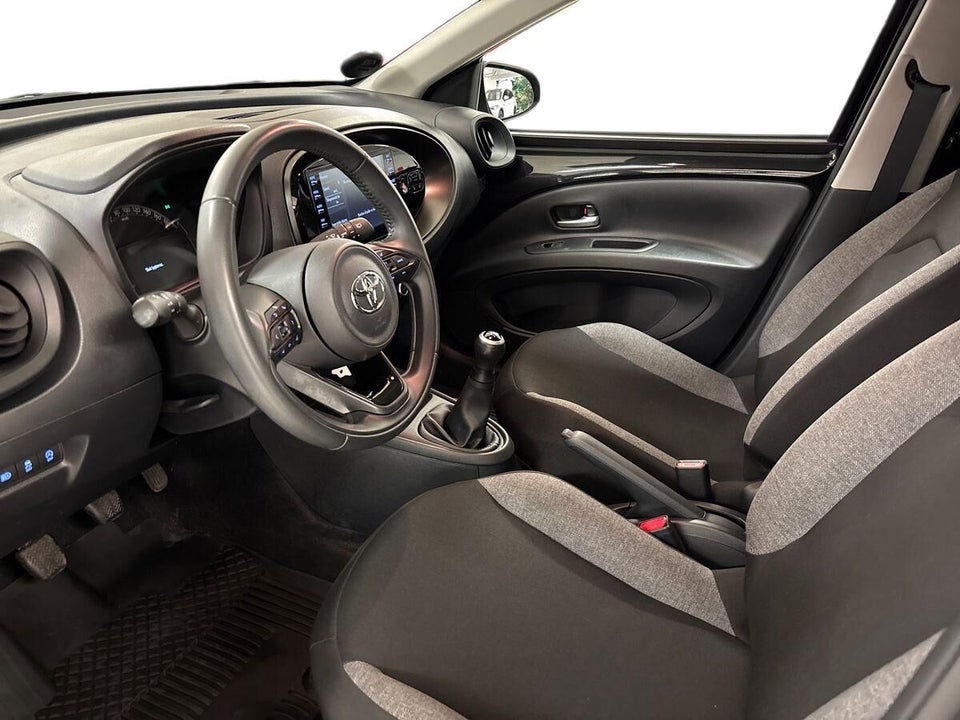 Toyota Aygo X 1,0 Active 5d