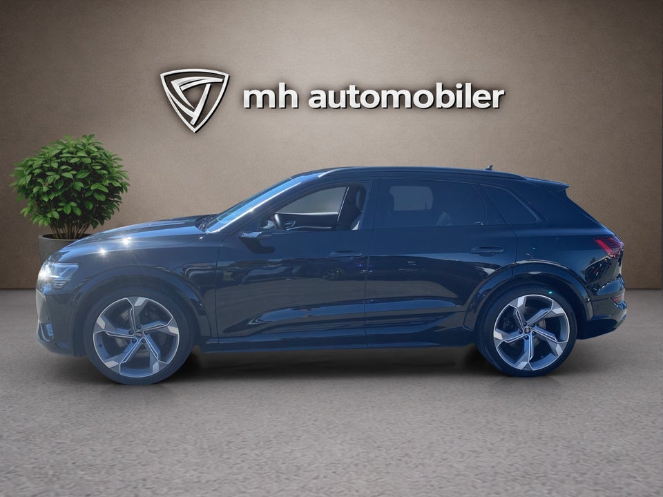Audi e-tron S quattro 5d