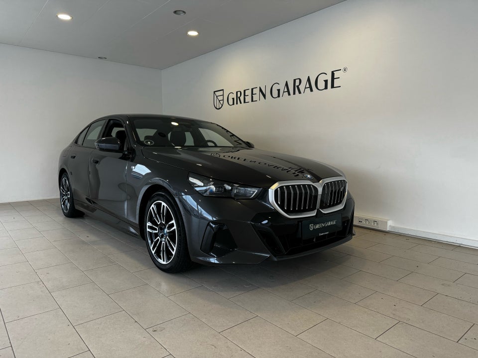 BMW i5 eDrive40 M-Sport 4d