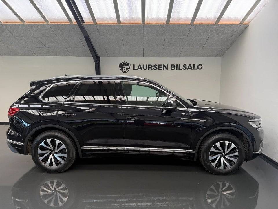 VW Touareg 3,0 TDi 286 Elegance aut. 4Motion Van 5d