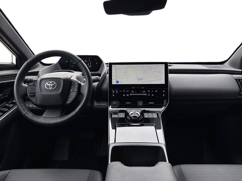 Toyota bZ4X Executive 5d