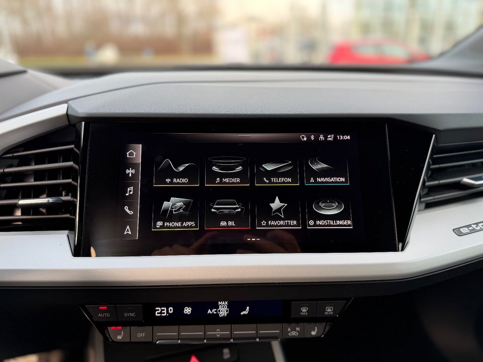 Audi Q4 e-tron 45 Advance quattro 5d