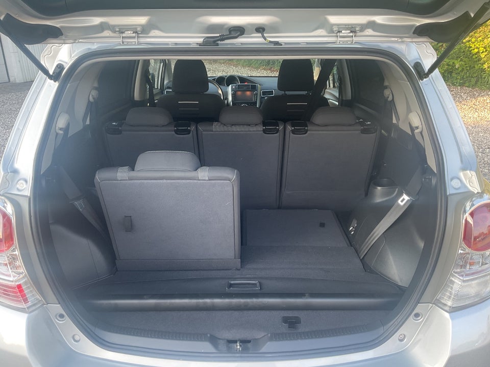 Toyota Verso 1,8 VVT-i T2 Premium 7prs 5d