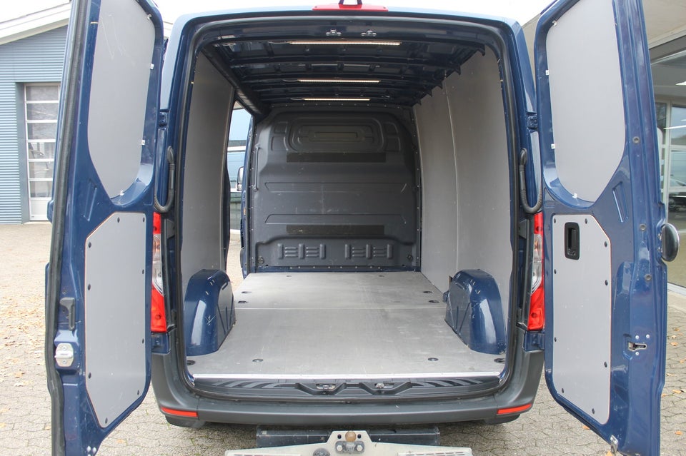 Mercedes Sprinter 214 2,2 CDi A2 Kassevogn aut. FWD