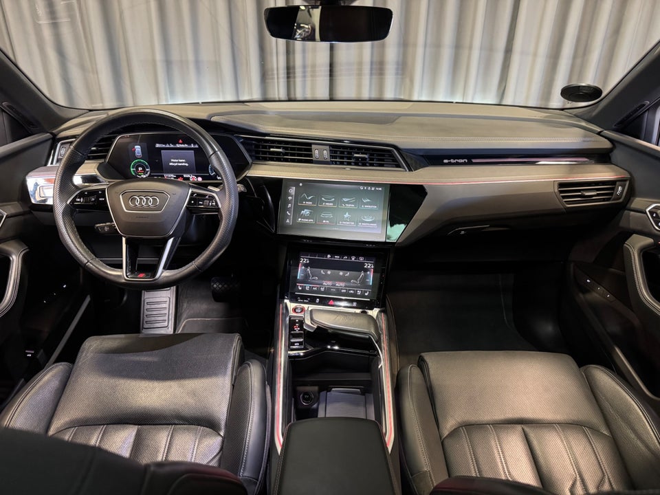 Audi e-tron S quattro 5d