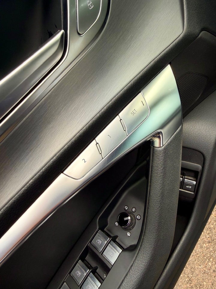 Audi A6 55 TFSi e S-line Avant quattro S-tr. 5d