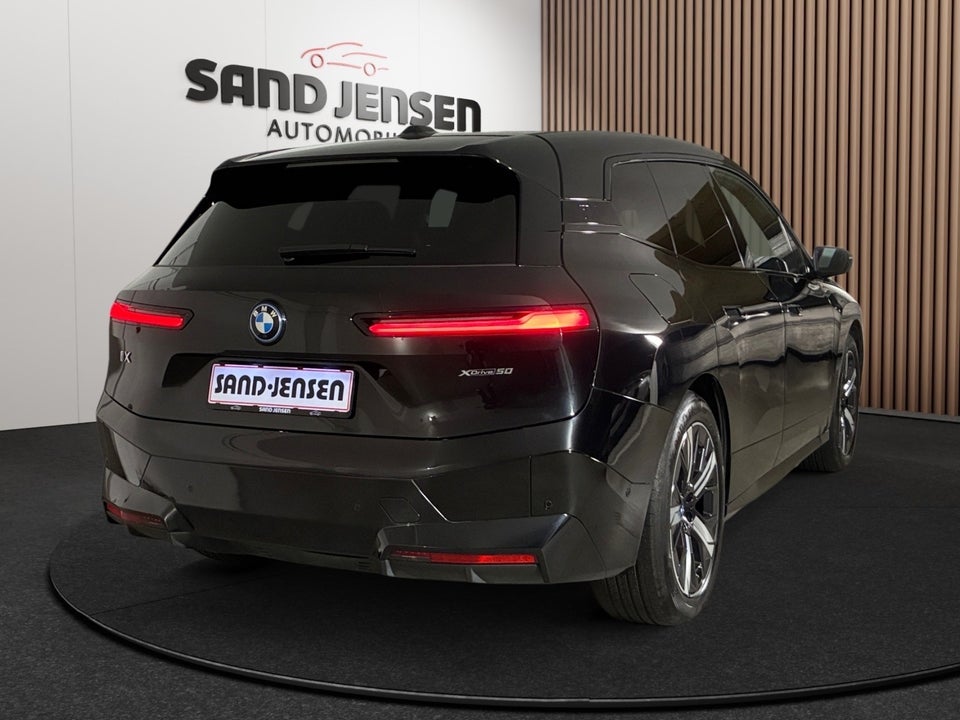 BMW iX xDrive50 M-Sport 5d
