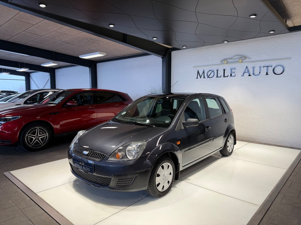 Ford Fiesta 1,4 Ambiente 5d