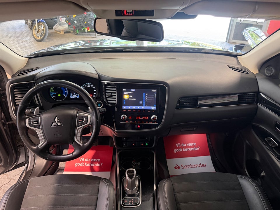 Mitsubishi Outlander 2,4 PHEV Intense CVT 4WD 5d