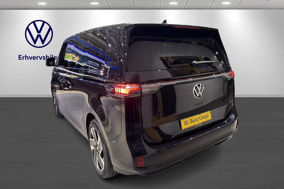 VW ID.Buzz 86 GTX 4Motion LWB Van 5d