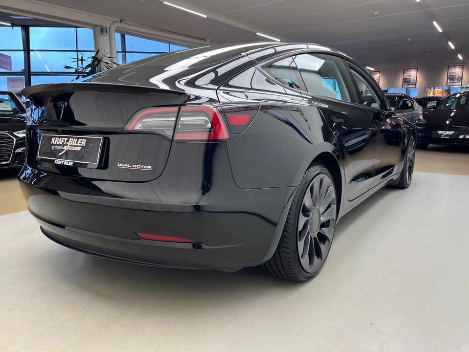 Tesla Model 3 Performance AWD 4d