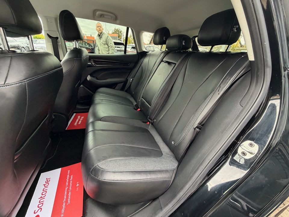 MG MG5 61 Luxury 5d