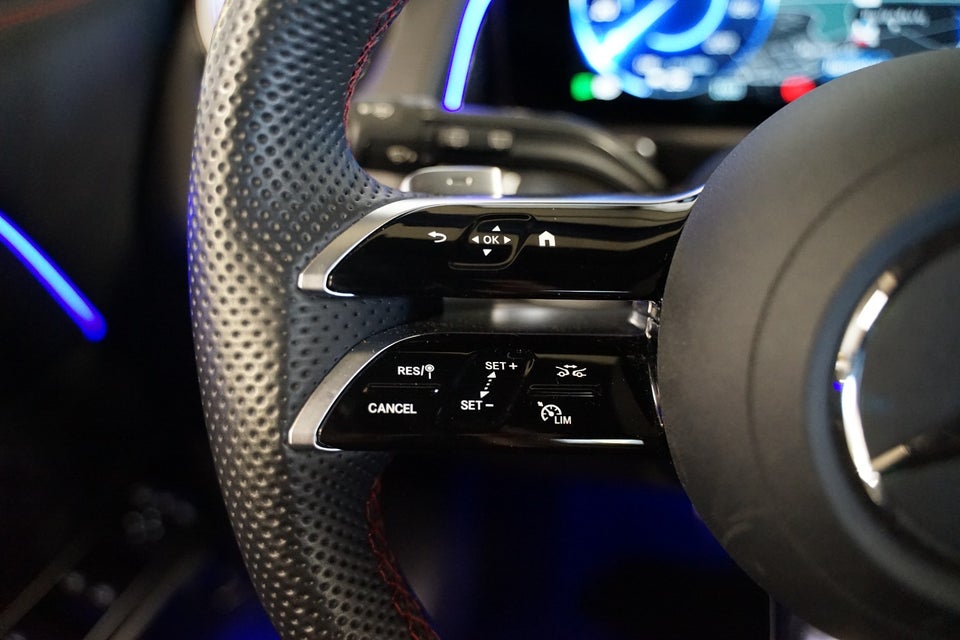 Mercedes EQB250+ AMG Line 5d