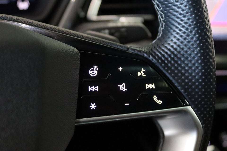 Audi Q4 e-tron 50 S-line quattro 5d