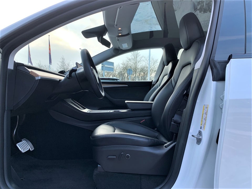 Tesla Model Y Performance AWD 5d