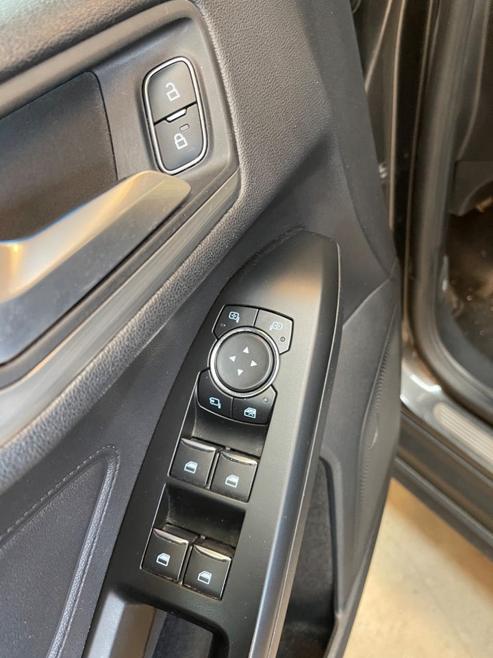 Ford Focus 1,0 EcoBoost Titanium 5d