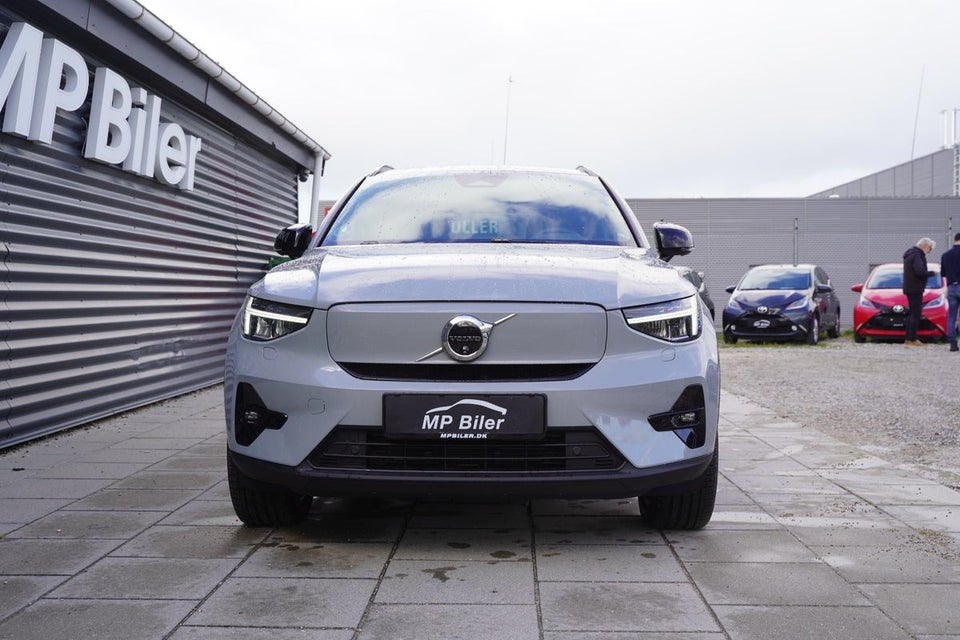 Volvo EX40 Twin Performance Plus 5d