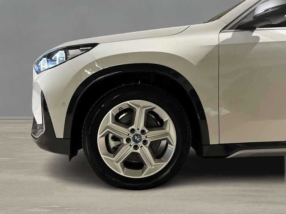 BMW iX1 xDrive30 X-Line 5d