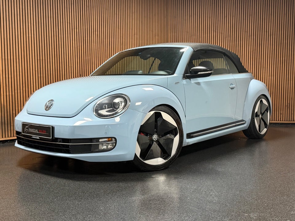 VW The Beetle 2,0 TDi 140 Design Cabriolet 2d