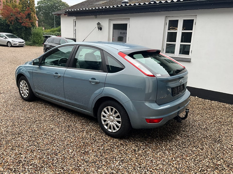 Ford Focus 1,6 Ambiente 3d