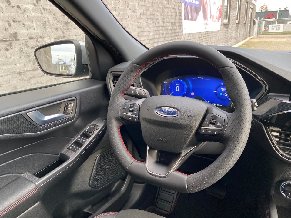 Ford Kuga 2,5 PHEV ST-Line X CVT 5d