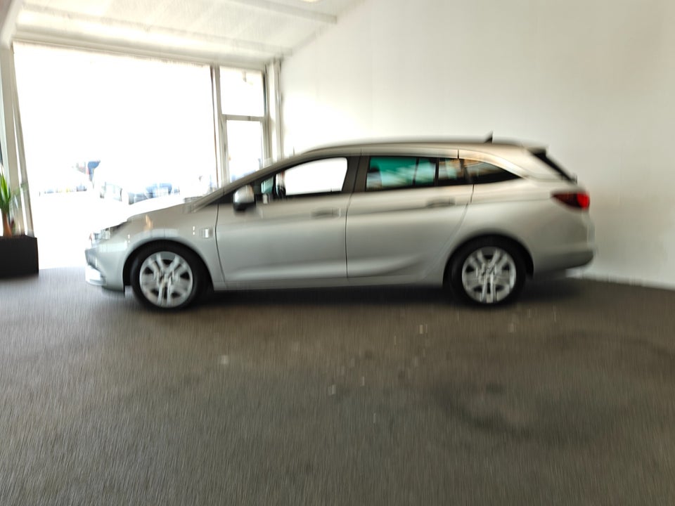 Opel Astra 1,6 CDTi 136 Enjoy Sports Tourer 5d