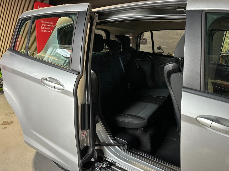 Ford B-MAX 1,0 SCTi 100 Titanium 5d