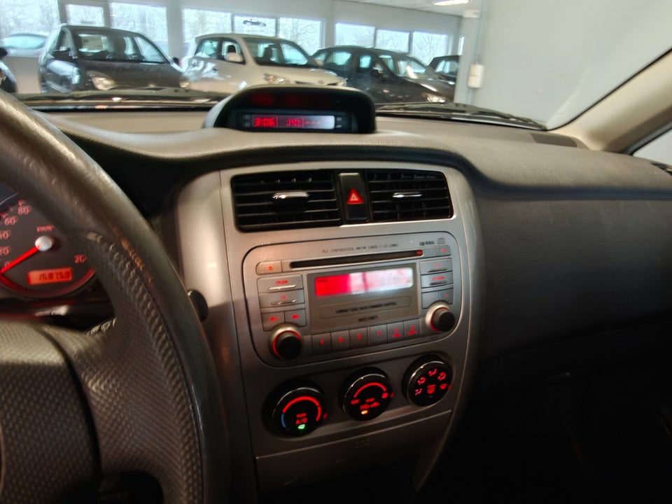 Suzuki Liana 1,6 GL 5d