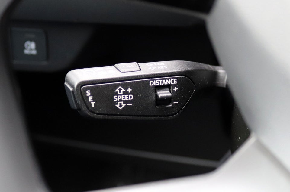 Audi Q4 e-tron 40 Advanced 5d