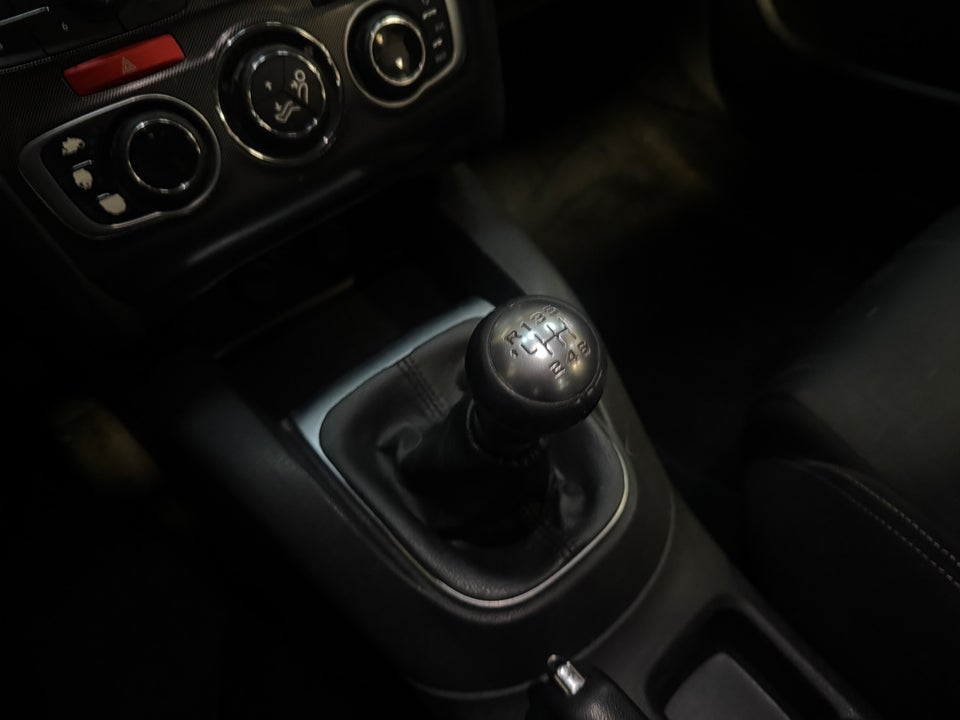 Citroën C4 1,6 e-HDi 115 Seduction 5d