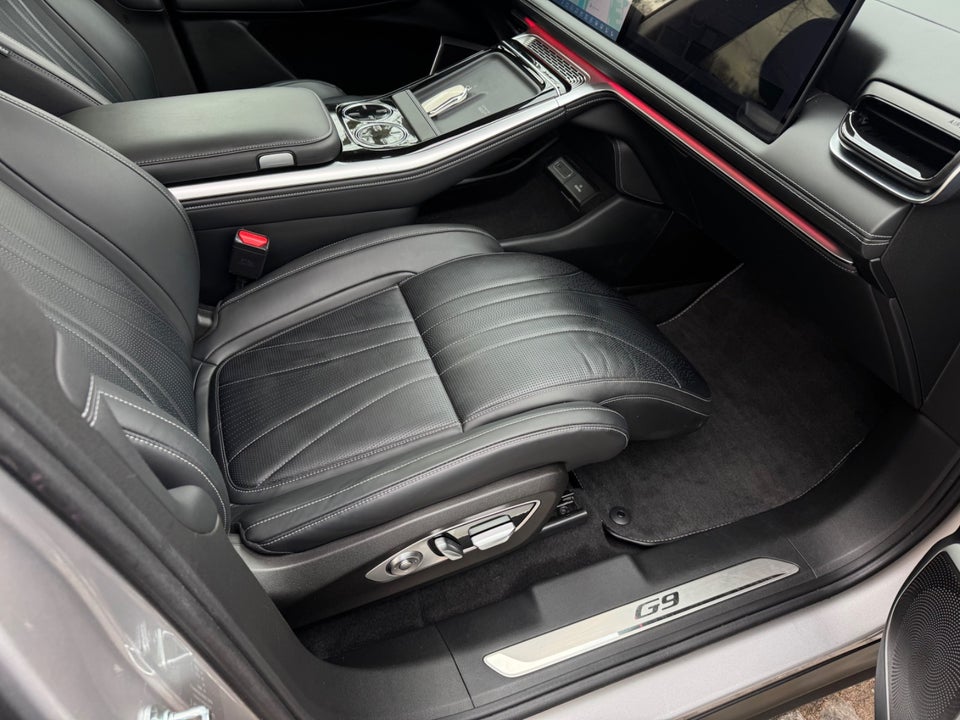 Xpeng G9 Long Range 5d