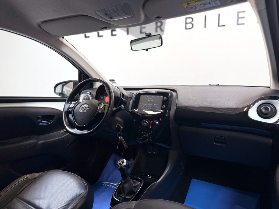 Toyota Aygo 1,0 VVT-i x-cellence 5d