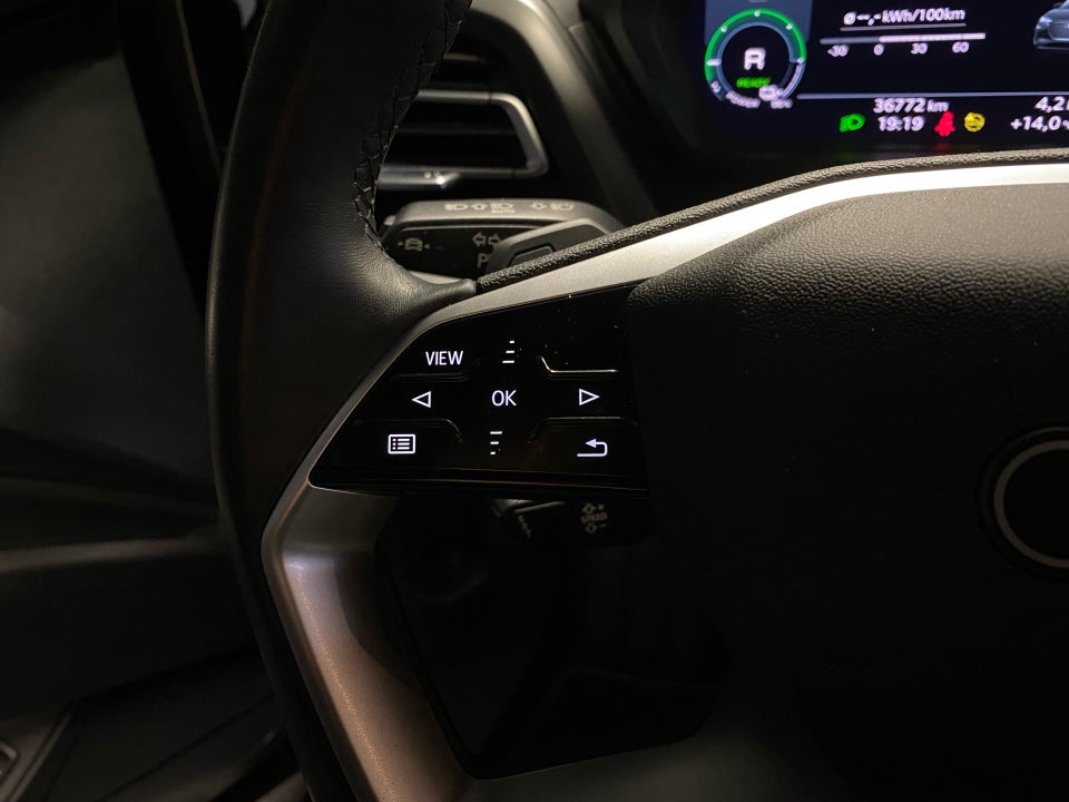 Audi Q4 e-tron 40  5d