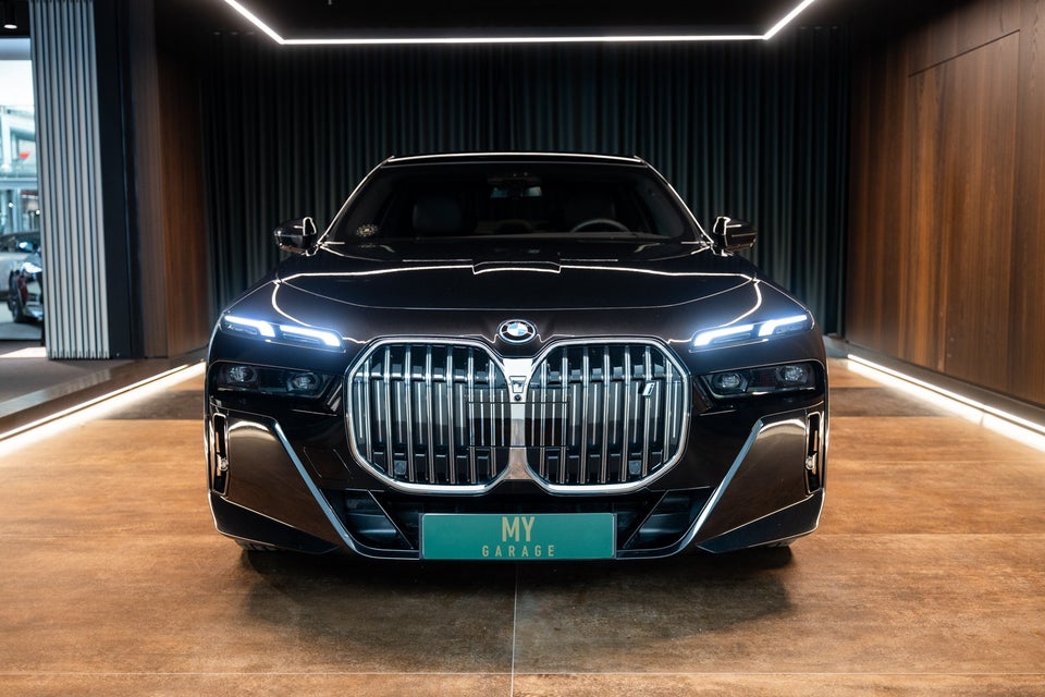 BMW i7 eDrive50 M-Sport 4d