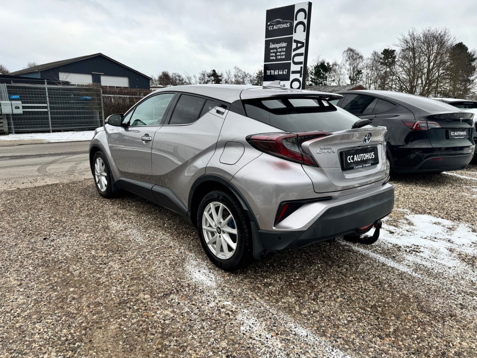 Toyota C-HR 1,8 Hybrid C-LUB CVT 5d