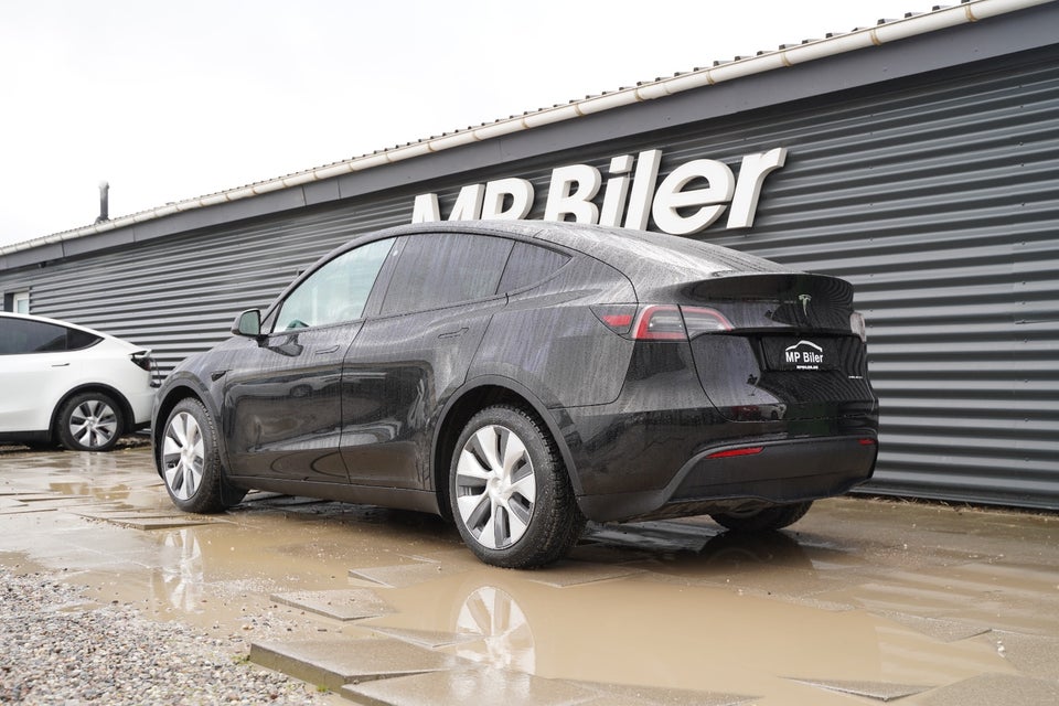 Tesla Model Y Long Range AWD 5d