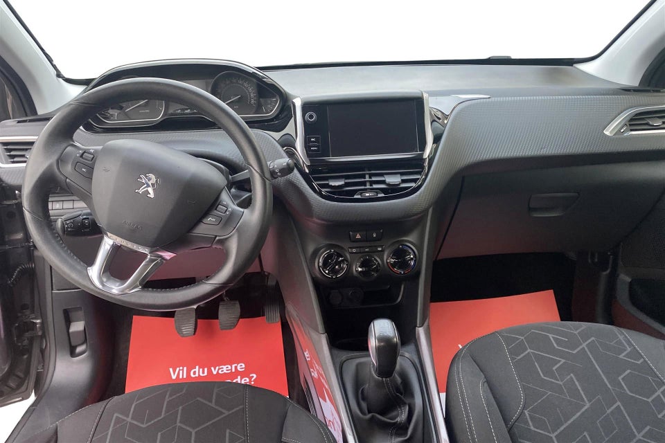 Peugeot 2008 1,2 VTi 82 Style 5d