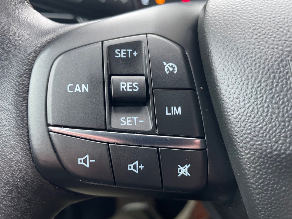 Ford Fiesta 1,0 EcoBoost mHEV Titanium 5d