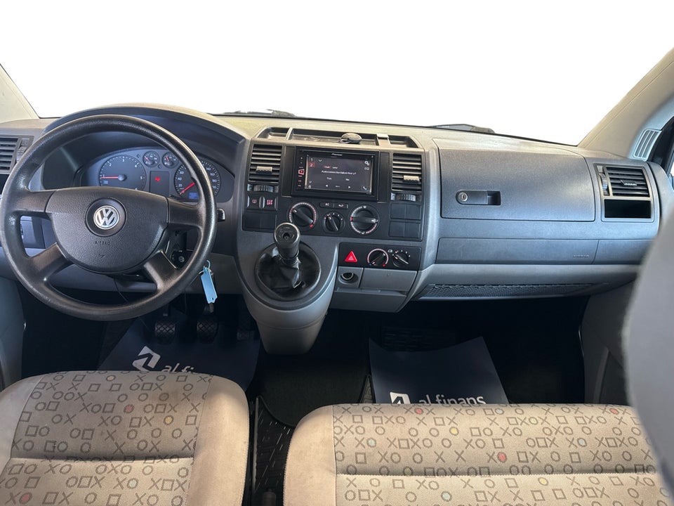 VW Caravelle 1,9 TDi 102 Trendline lang 4d