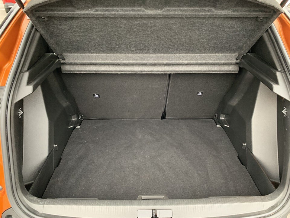 Peugeot e-2008 50 Allure 5d