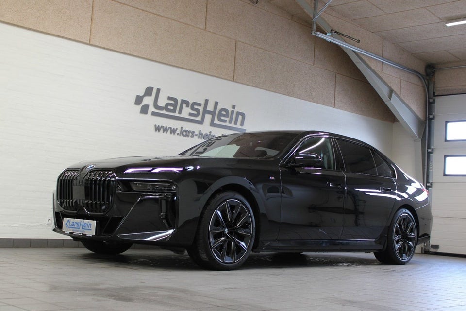 BMW i7 eDrive50 M-Sport 4d