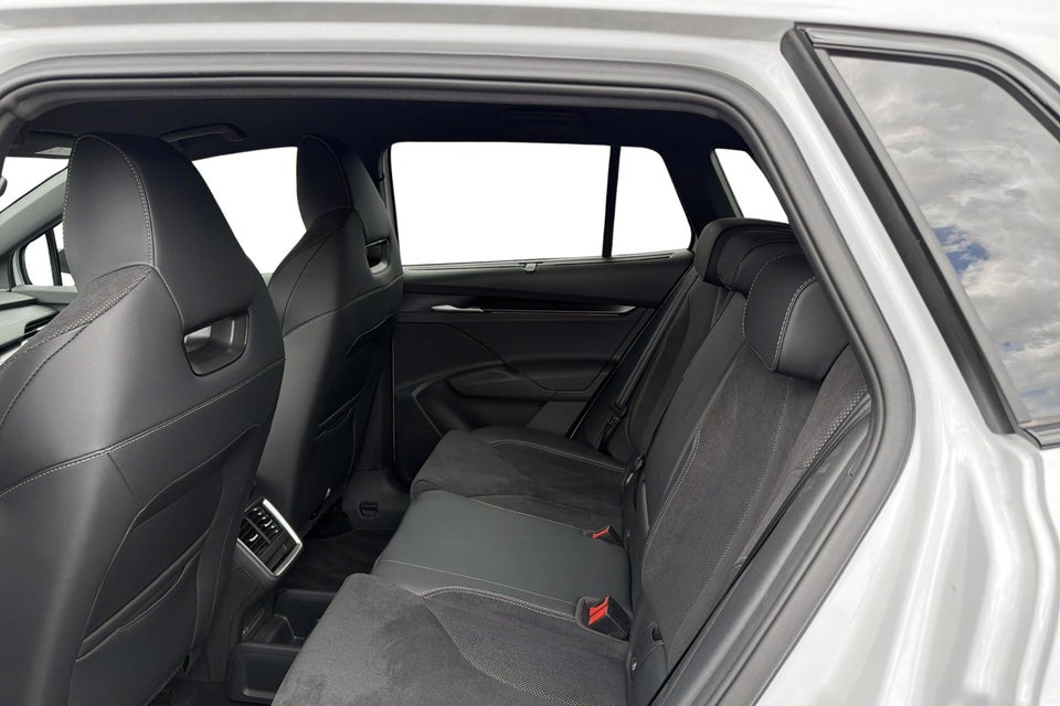 Skoda Elroq 85 iV Sportline Advanced 5d
