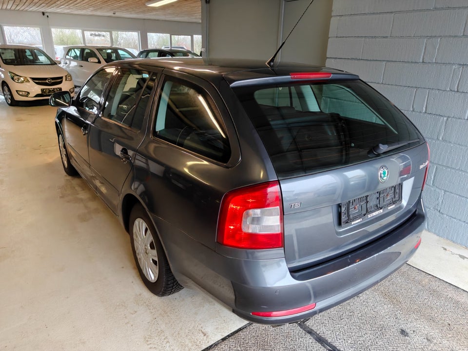 Skoda Octavia 1,4 TSi 122 Elegance Combi 5d