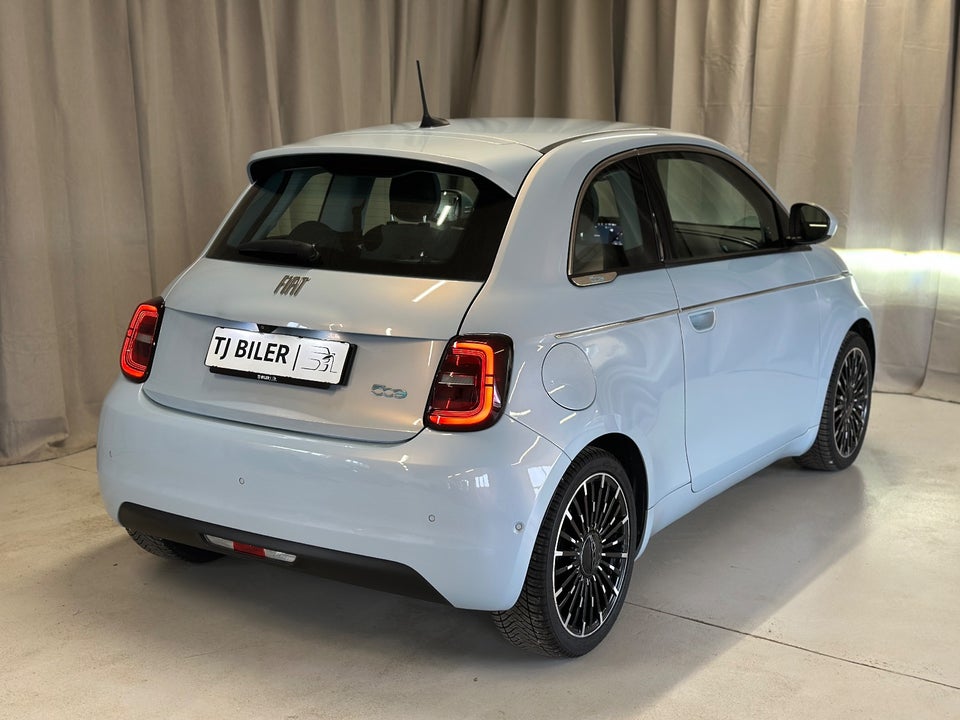 Fiat 500e 42 Icon Plus+ 3d