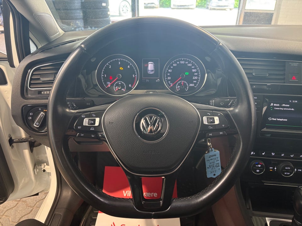 VW Golf VII 2,0 TDi 150 Highline DSG BMT 5d