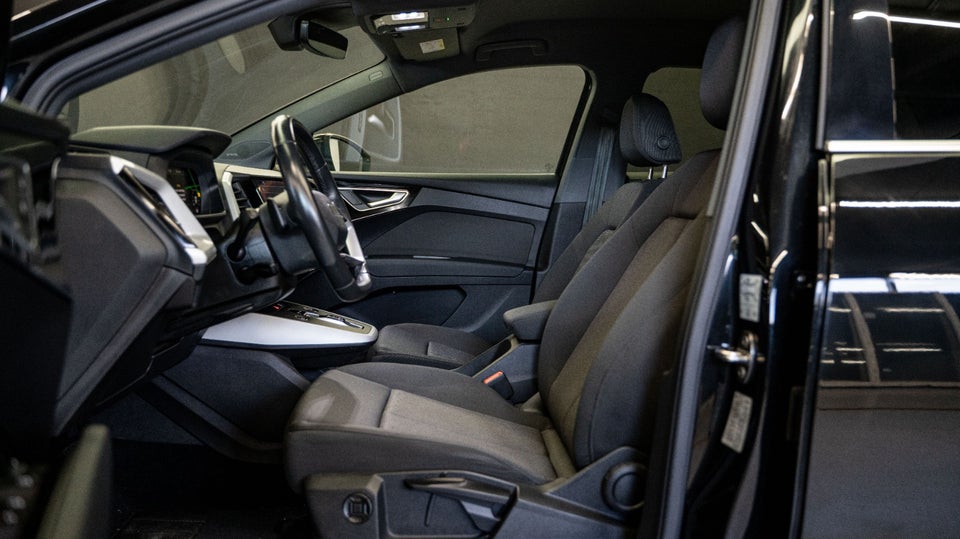 Audi Q4 e-tron 40  5d