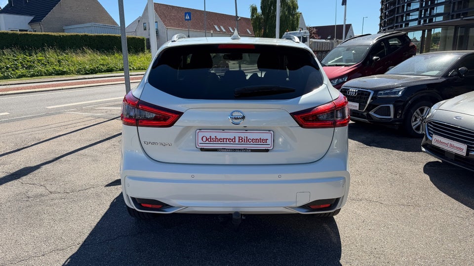 Nissan Qashqai 1,3 Dig-T 160 Tekna+ 5d