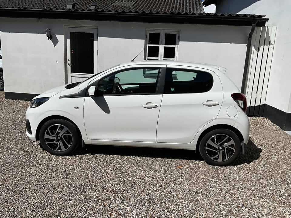 Peugeot 108 1,0 e-VTi 72 Selection Tech 5d