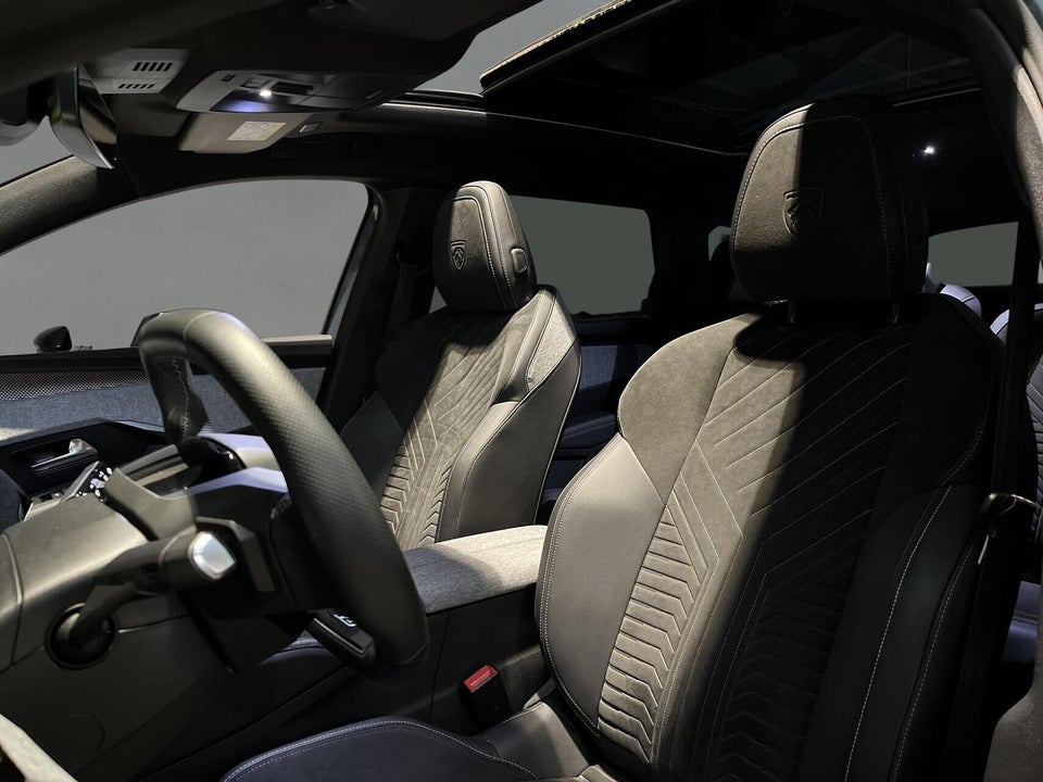 Peugeot e-5008 77 GT Pack 7prs 5d