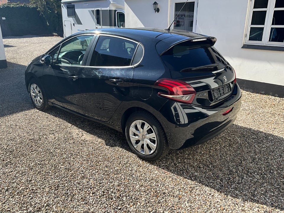 Peugeot 208 1,2 VTi 82 Active 5d